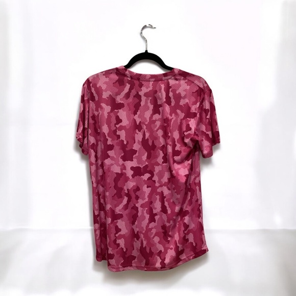 JET BLACK/PINK 3/4 JUST STRONG CAPRI AND PINK CAMOUFLAGE SHIRT, XL WORKOUT SET - Picture 5 of 12